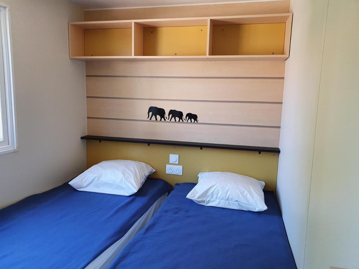 Camping & Spa Cap Soleil Vias Bagian luar foto