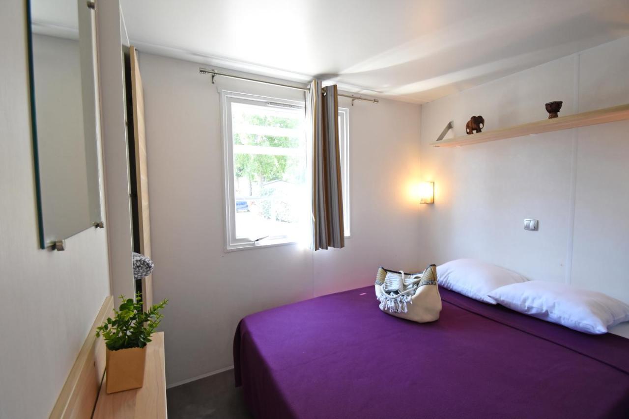 Camping & Spa Cap Soleil Vias Bagian luar foto