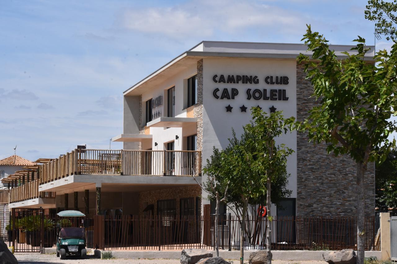 Camping & Spa Cap Soleil Vias Bagian luar foto